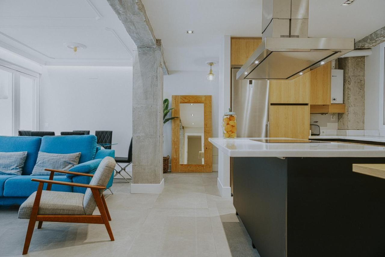 Six Apartments By Caleta Homes مالقة المظهر الخارجي الصورة