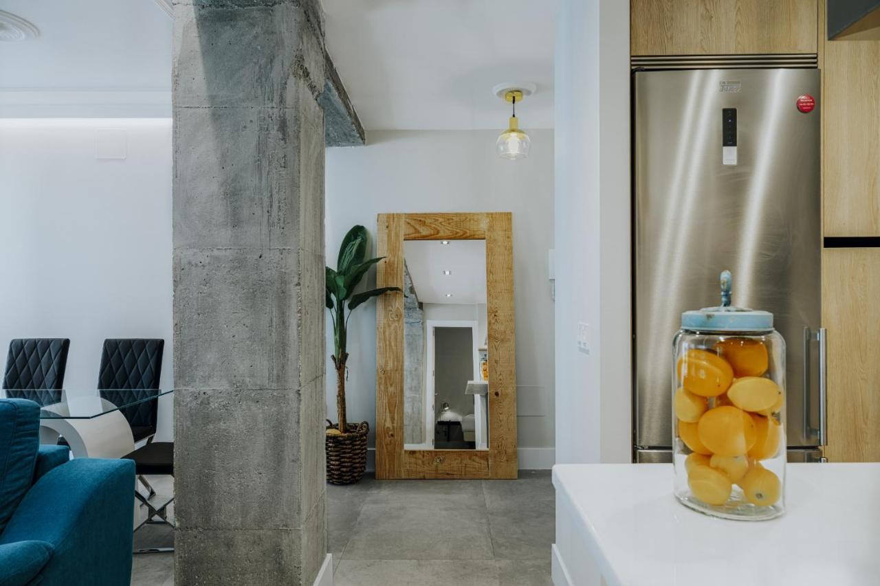 Six Apartments By Caleta Homes مالقة المظهر الخارجي الصورة