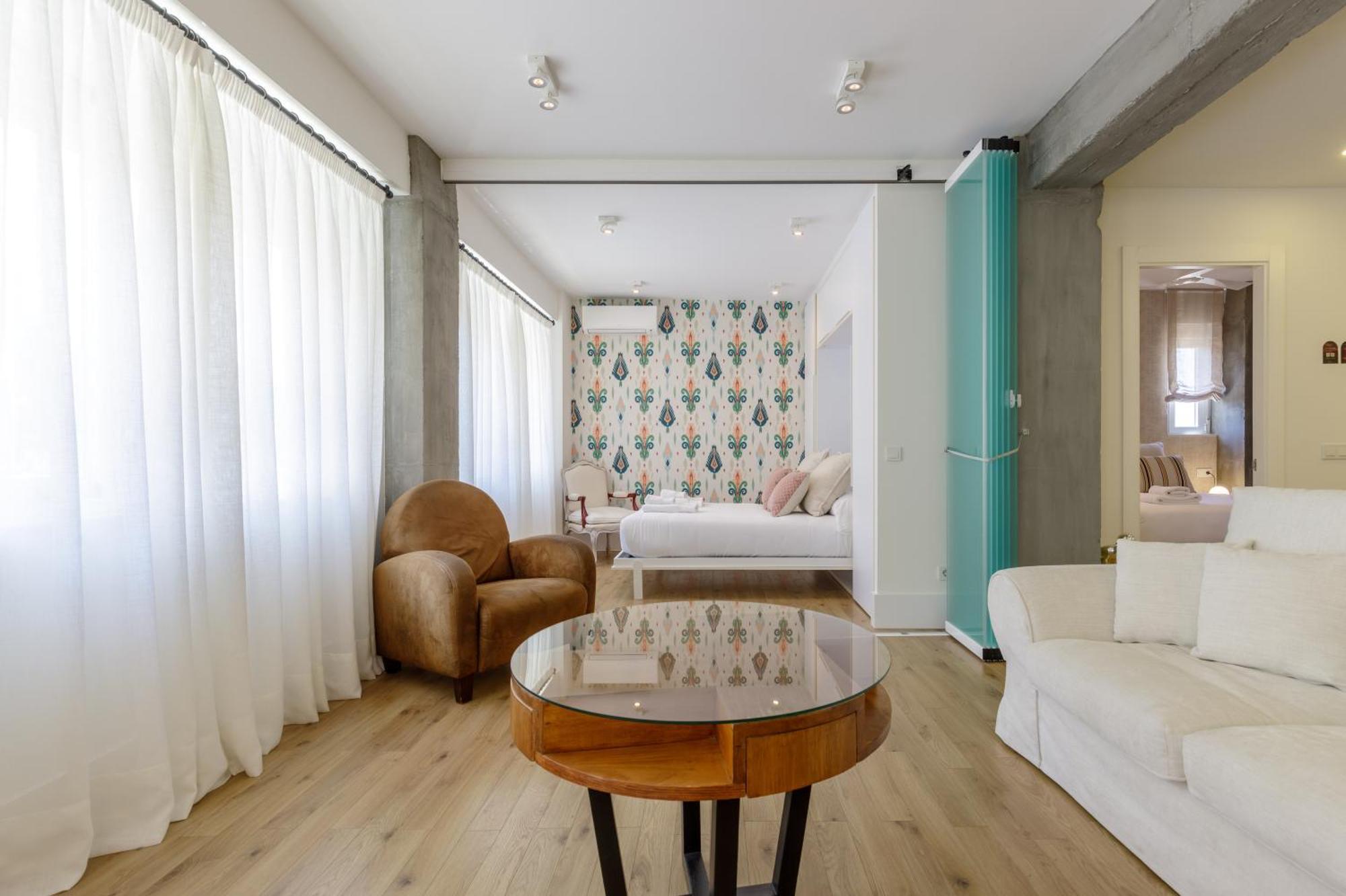 Six Apartments By Caleta Homes مالقة المظهر الخارجي الصورة